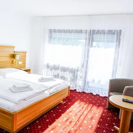 Eisberg Gaestehaus & De Luxe Locanda Friesenheim (Baden-Wurttemberg)