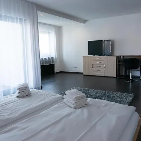 Eisberg Gaestehaus & De Luxe * Friesenheim (Baden-Wurttemberg)