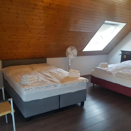 Eisberg Gaestehaus & De Luxe Locanda Friesenheim (Baden-Wurttemberg)