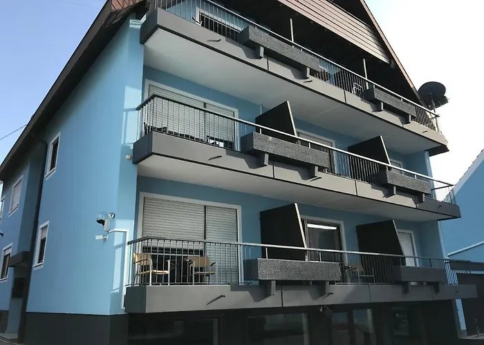 여관 Eisberg Gaestehaus & De Luxe *